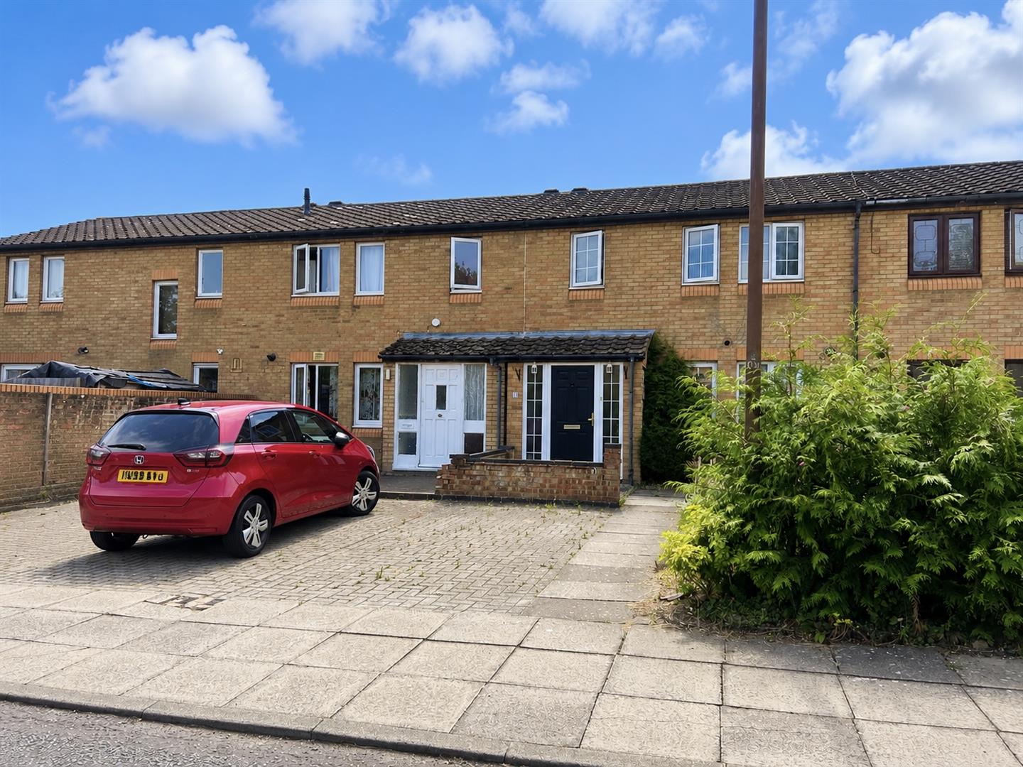 Chapman Avenue, Downs Barn, Milton Keynes